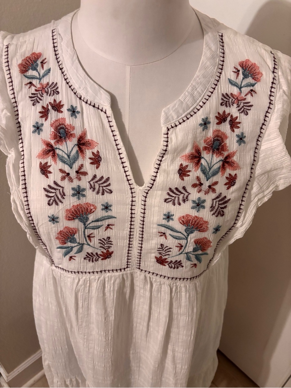 SONOMA White Embroidered Floral Peasant Dress - Red & Teal Accents